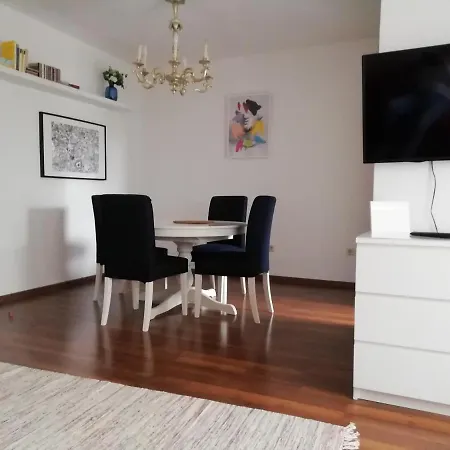 Apartment Youthful Happy Holiday In The Heart Of Modling